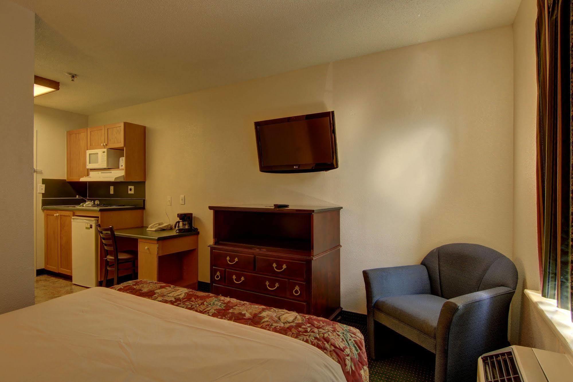 Intown Suites Extended Stay Atlanta Ga - Снеллвілл Екстер'єр фото