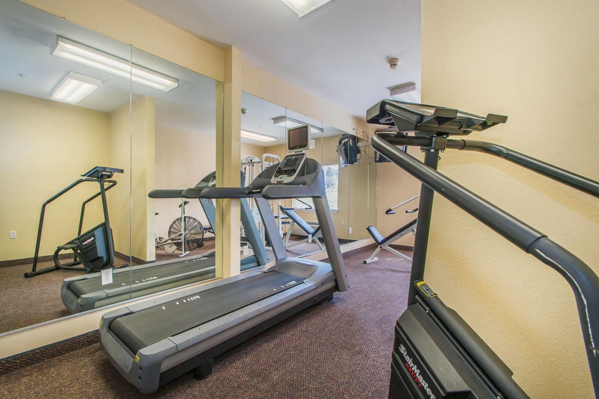 Intown Suites Extended Stay Atlanta Ga - Снеллвілл Екстер'єр фото