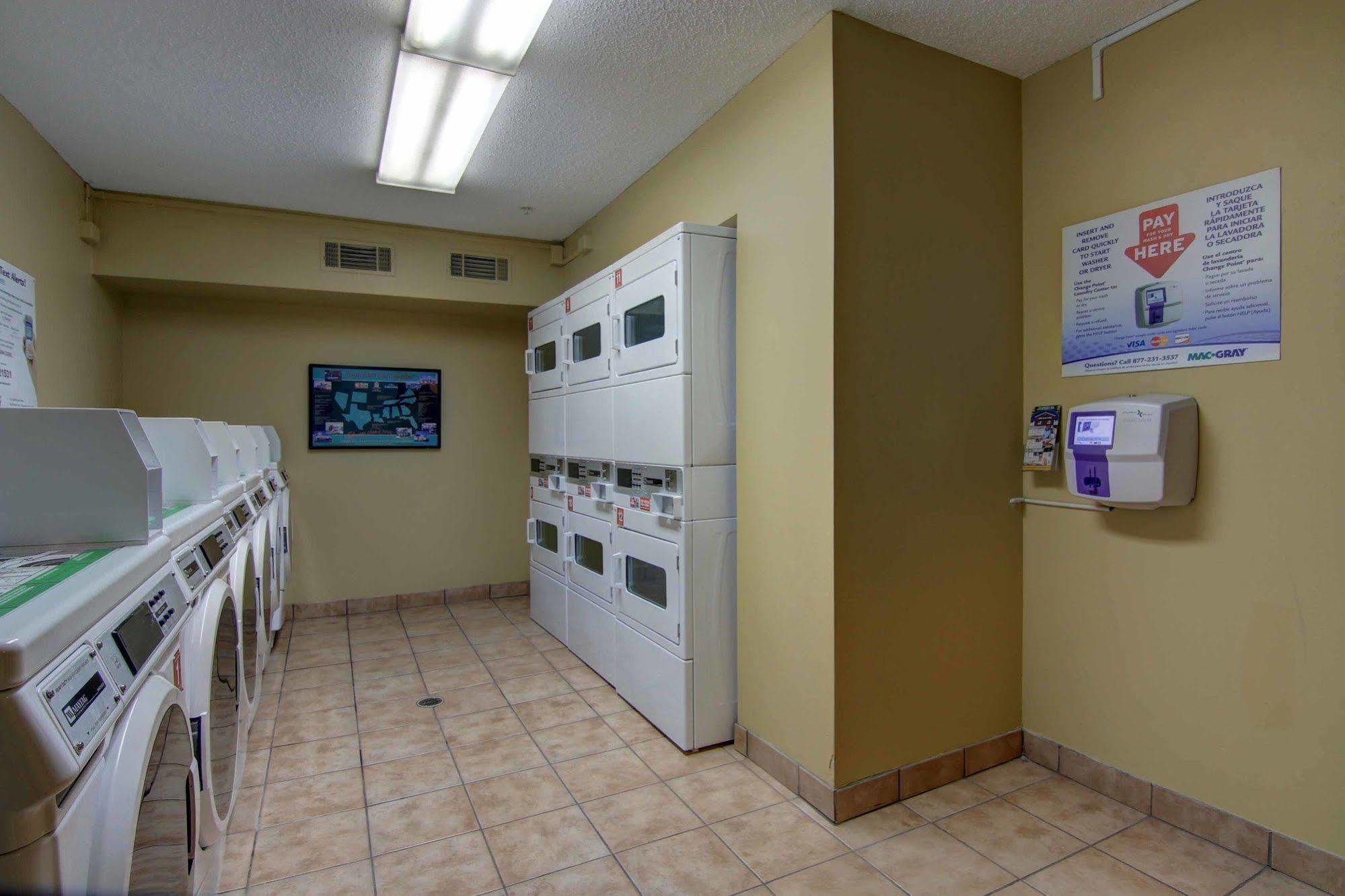 Intown Suites Extended Stay Atlanta Ga - Снеллвілл Екстер'єр фото