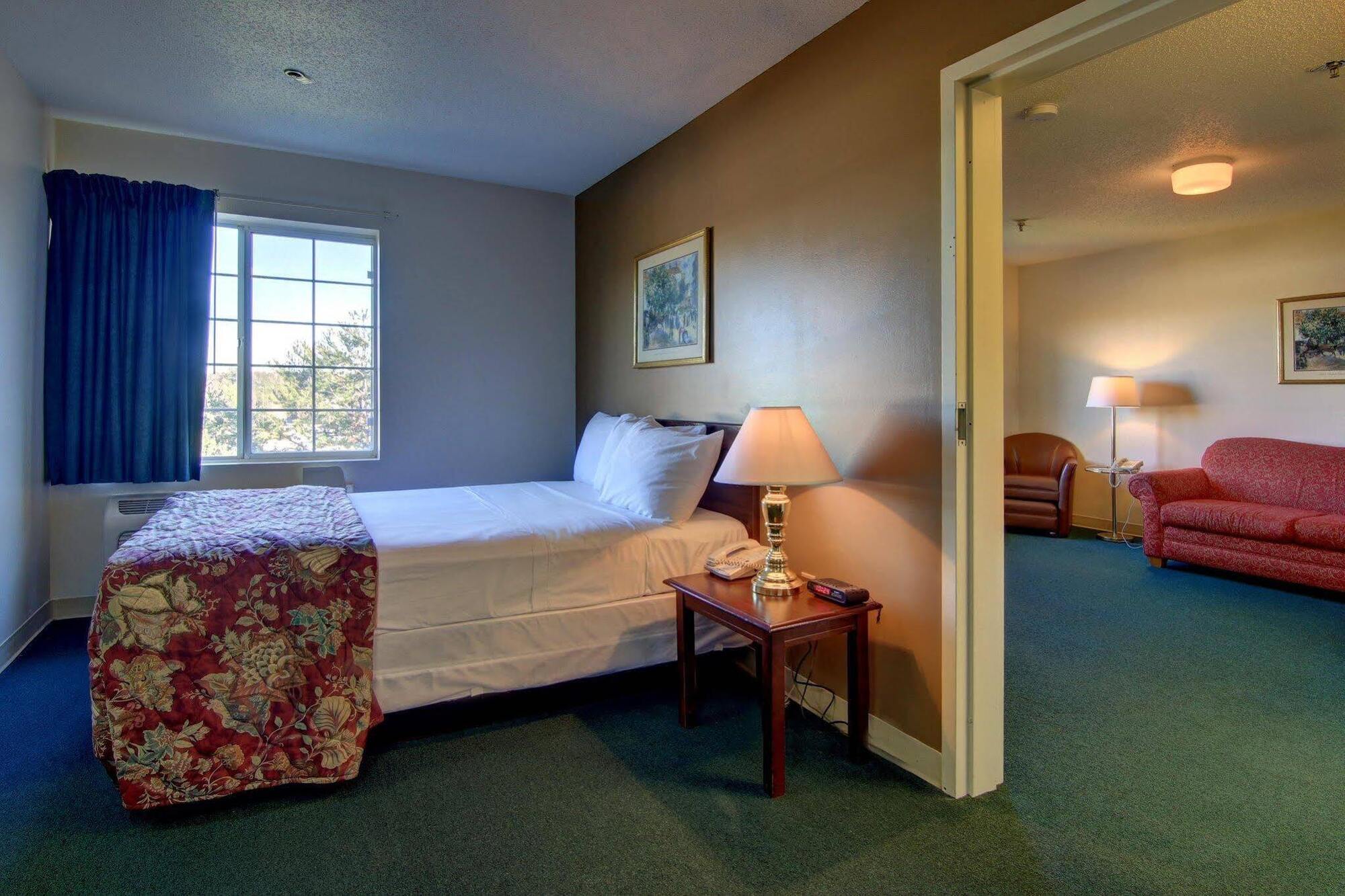 Intown Suites Extended Stay Atlanta Ga - Снеллвілл Екстер'єр фото